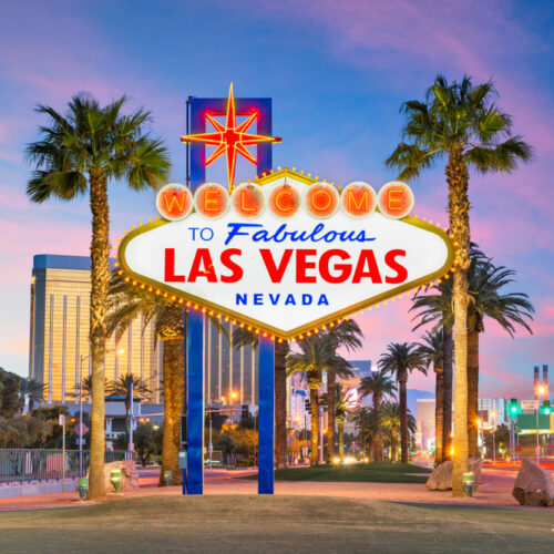 Las Vegas Escape at Luxor Hotel – 7 Nights for £ 595 per person – flights + hotel !